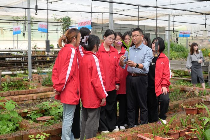 央媒走进济南聚焦“深化产教科融合，培育新质生产力”莱芜调研，助力爱体育在线网站高质量发展